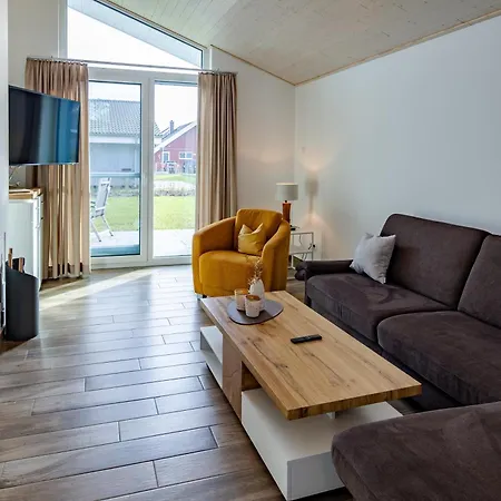 Holiday home Seeschwalbe 326